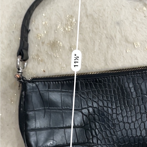 Urban outfitters black crocodile mini embossed shoulder bag - Picture 9 of 9